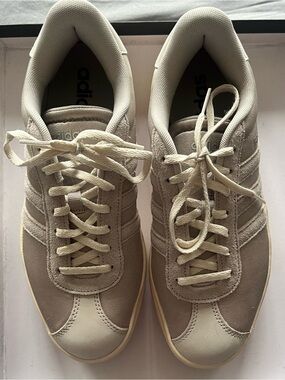 Adidas VL Court Bold Platform Sneakers Beige White Suede Women’s Size 8.5 Shoes